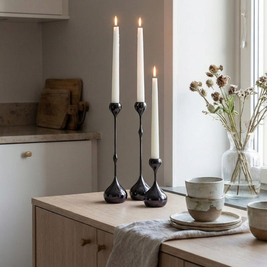 Ljusstake i svart nickel – Droppen Låg – 35 cm